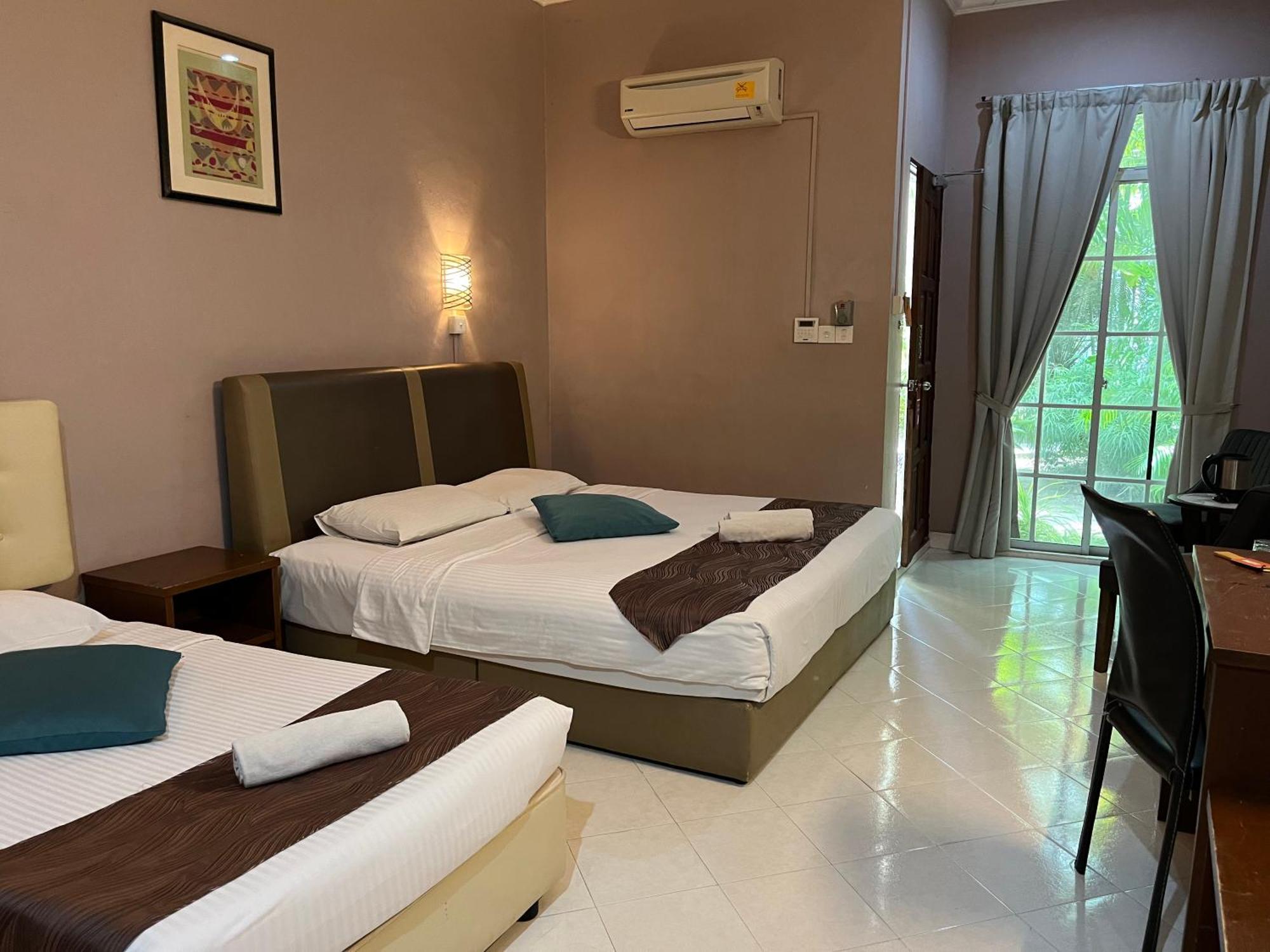 White alojamiento Chalet Pantai Cenang  Exterior foto