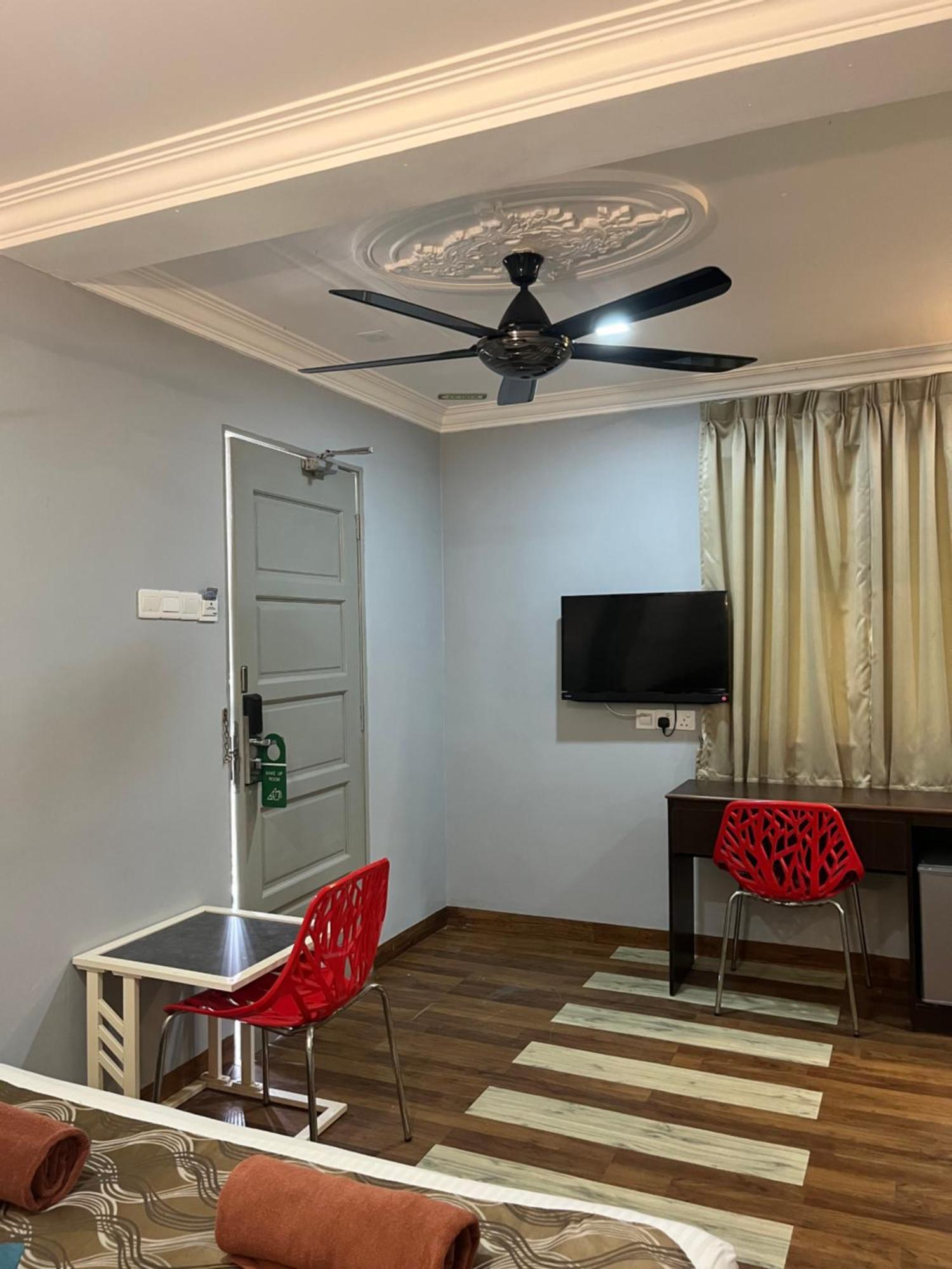 White alojamiento Chalet Pantai Cenang  Exterior foto
