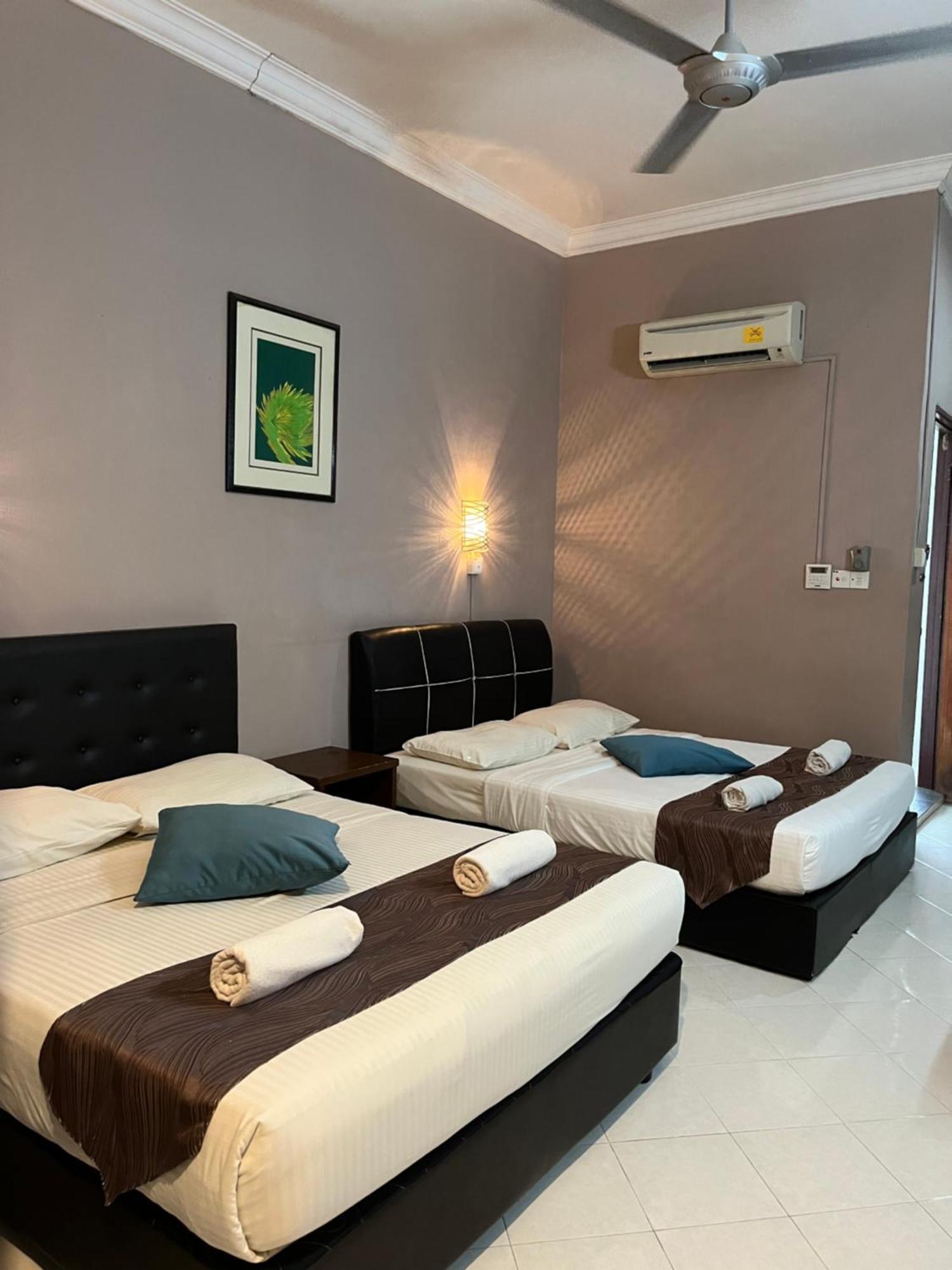 White alojamiento Chalet Pantai Cenang  Exterior foto